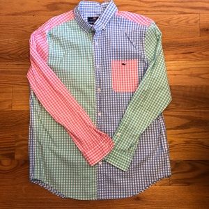 Vineyard Vines Button Up shirt